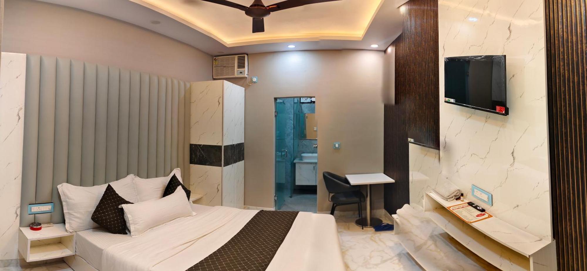 Hotel New Imperial Ghaziabad Eksteriør billede